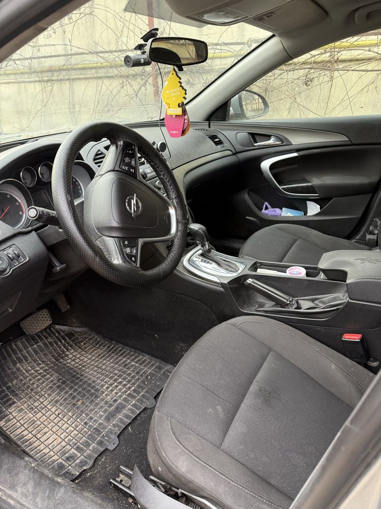 Opel Insignia 2.0 CDTI avariata