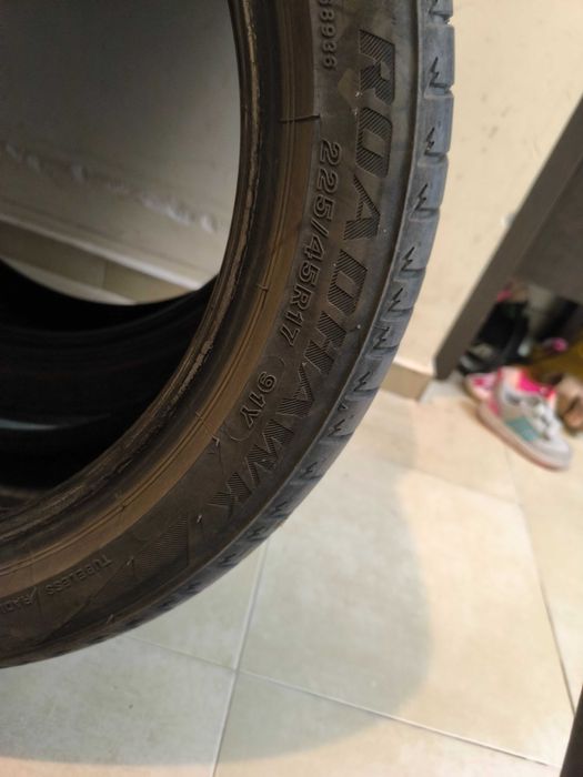 Летни гуми Firestone Roadster 225/45 R17 ДОТ 03/23 като нови