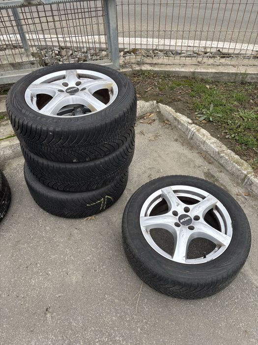 Vand jante de aluminiu cu tot cu cauciucuri