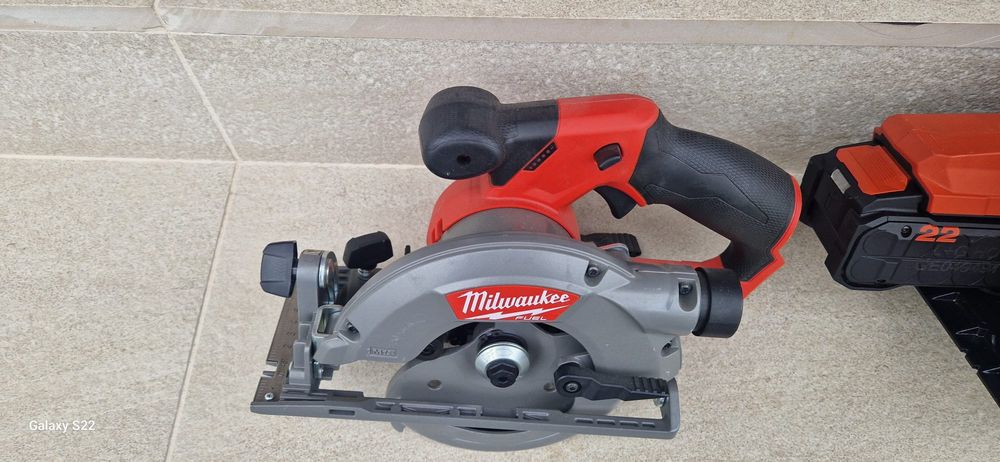Hilti , Milwaukee circular pe acumulator