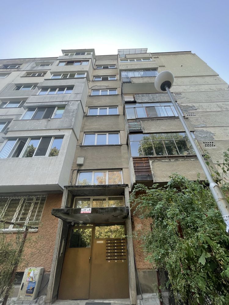 ТОП ЛОКАЦИЯ. 3 стаен в кв. Хиподрума