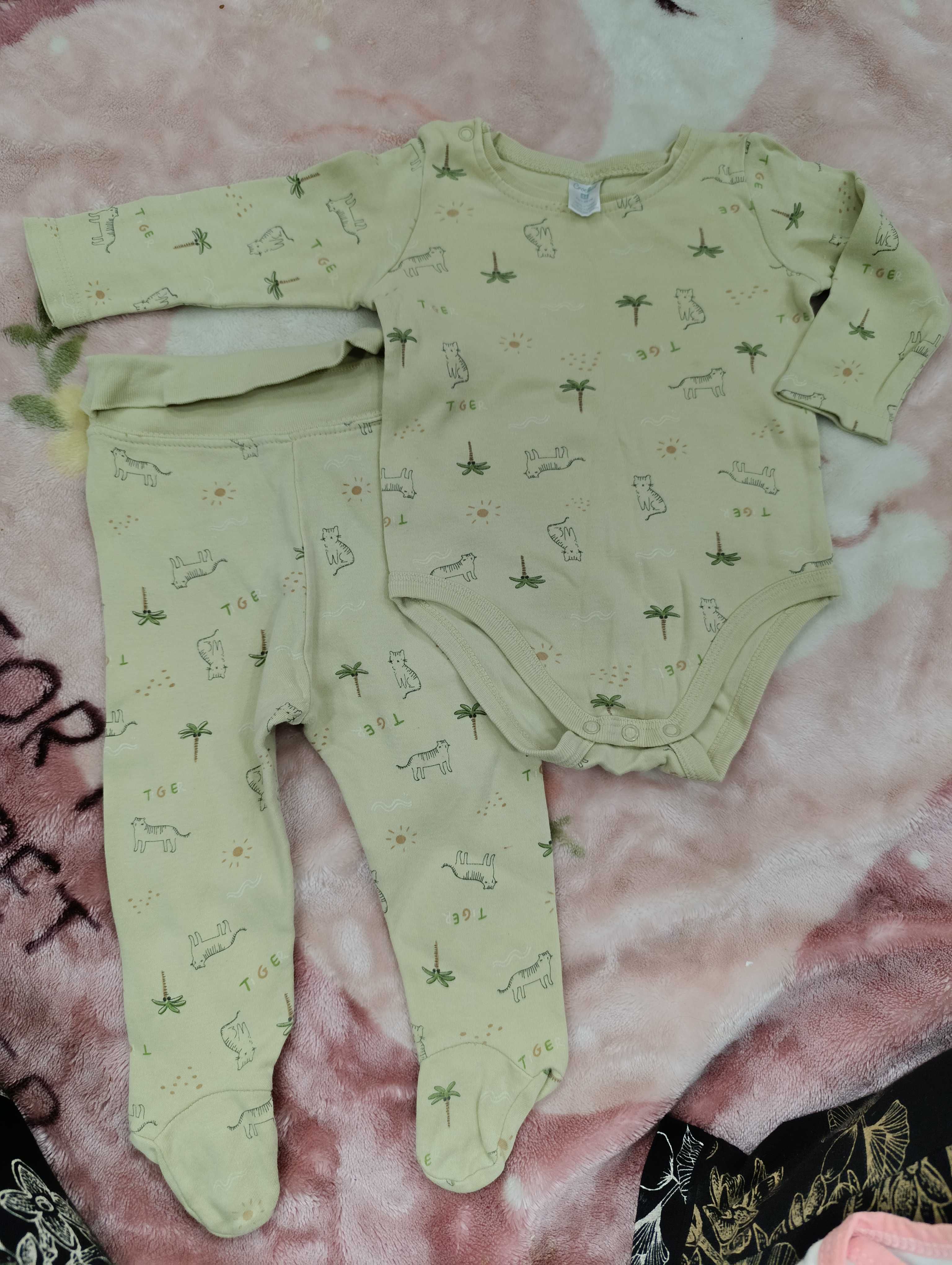 Продам детские костюмчики