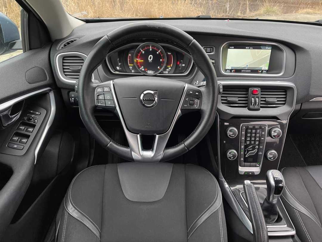 Volvo V40 D3 2016