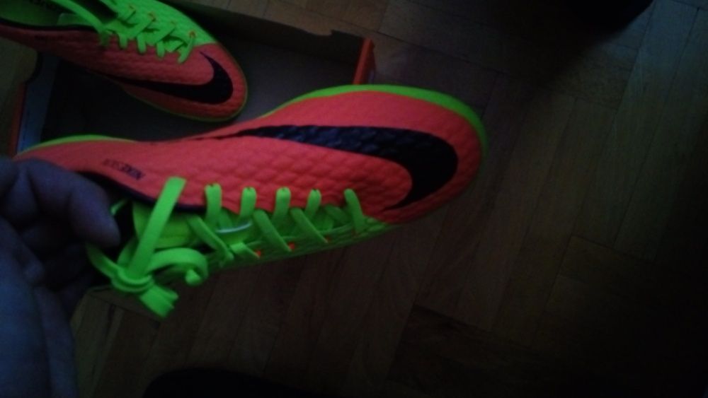 Маратонки НОМЕР 42,5