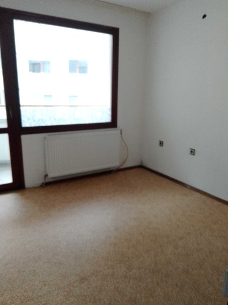 Дава се под наем Двустаен апартамент в Плевен, Дружба 1 - 85 кв.м за 229.5 € - Снимка #2