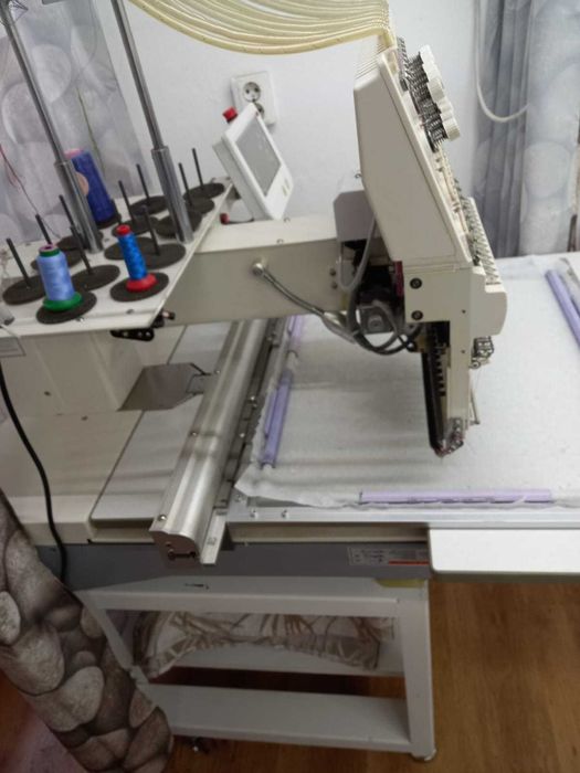 Vând mașină de brodat Fuwei