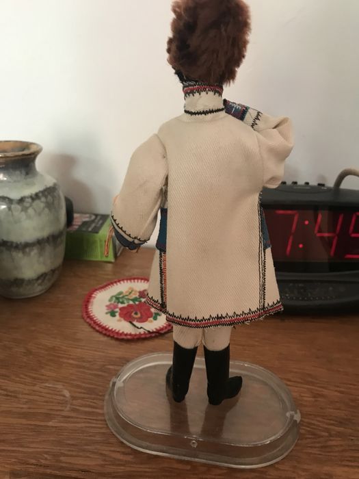 păpușă  in port popular