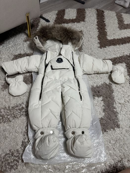 Продам новый зимний комбинезон-трансформер
