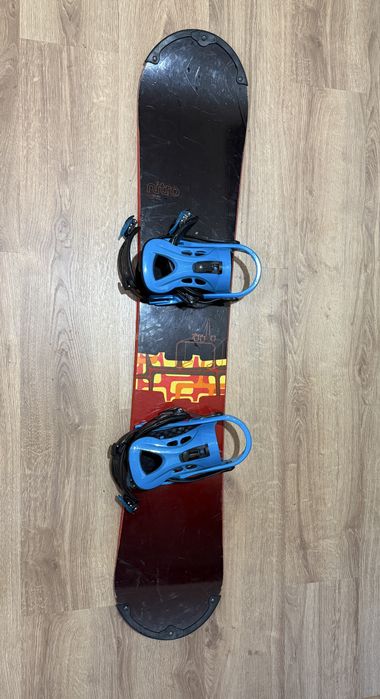 Placa snowboard Nitro 143 + legaturi Ride M-L