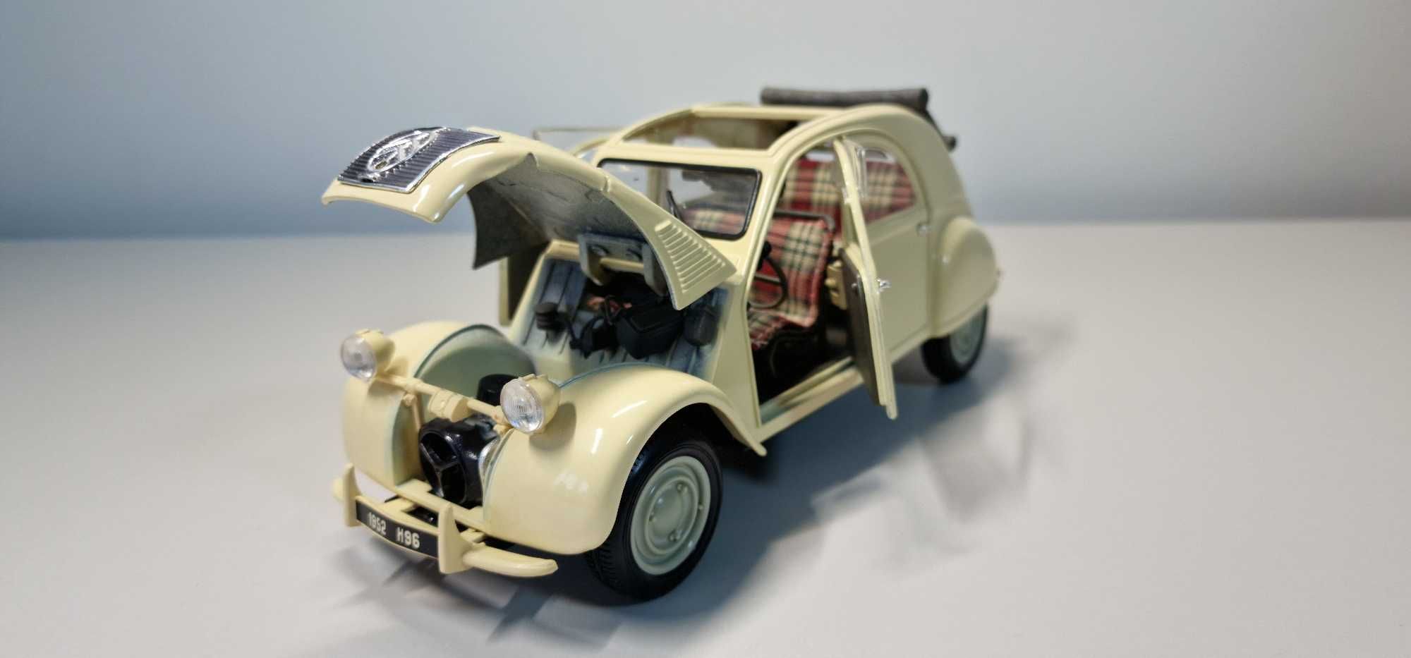 Macheta auto Citroen 2CV 1952, scara 1:18, Maisto