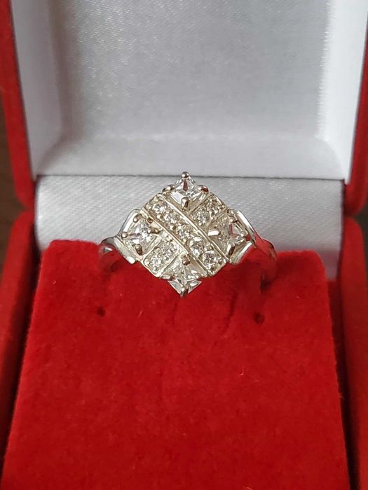 AG95,inel argint 925,nou/marcat, zirconiu alb, model deosebit