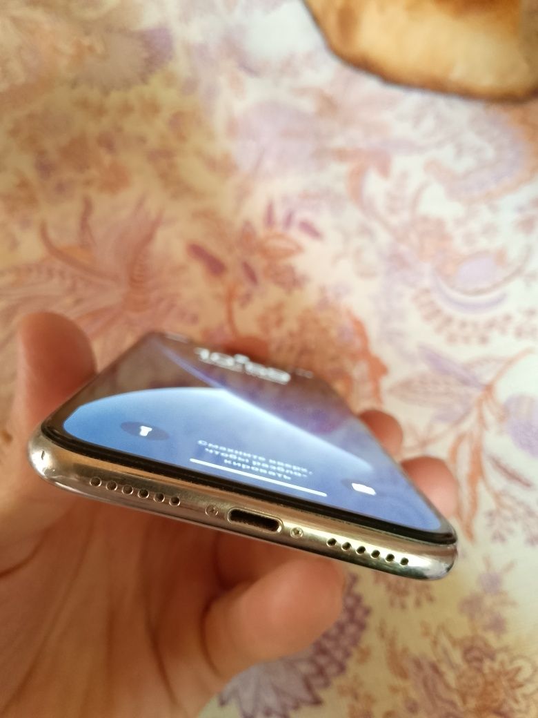 Iphone10x 256gb xotira sastayanni zoʻr