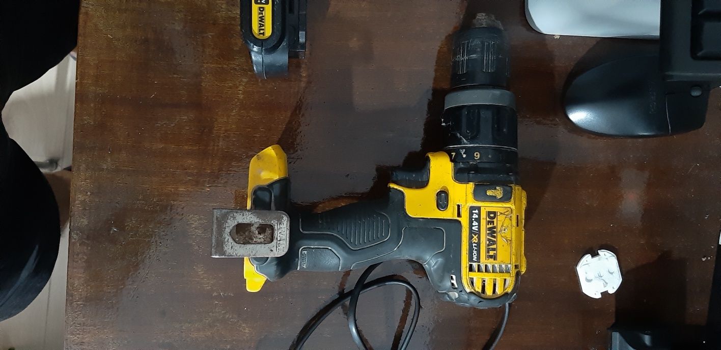 Винтоверт Dewalt