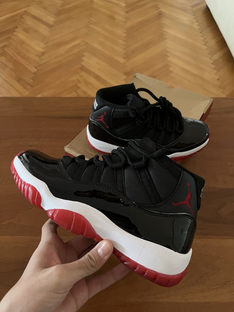 Jordan 11 Retro Bred