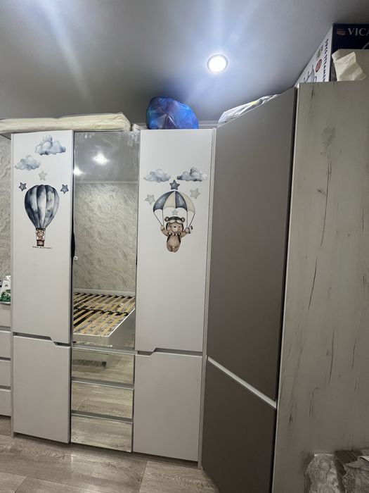 Продаю хороший шкаф большой