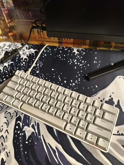 Продам клавиатуру ajazz stk61