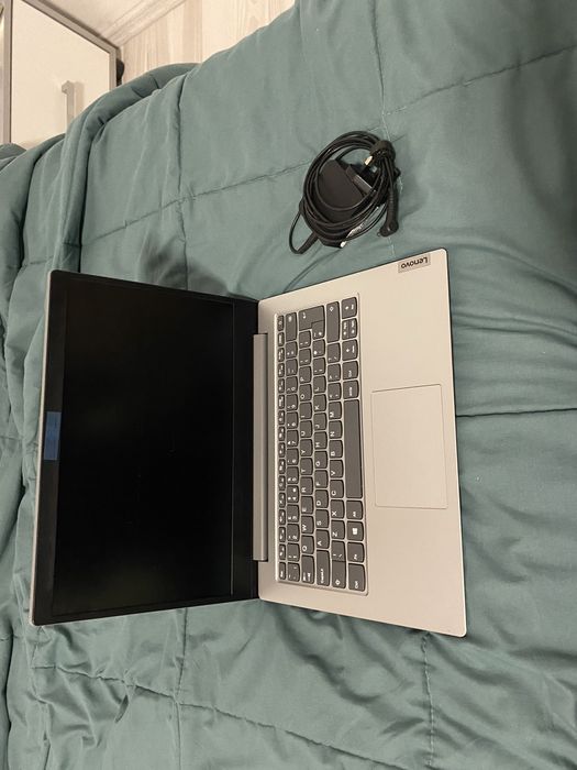 Vand Laptop Lenovo