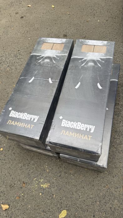Ламинат ёлочка продам
