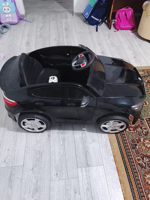 Продам электромобиль