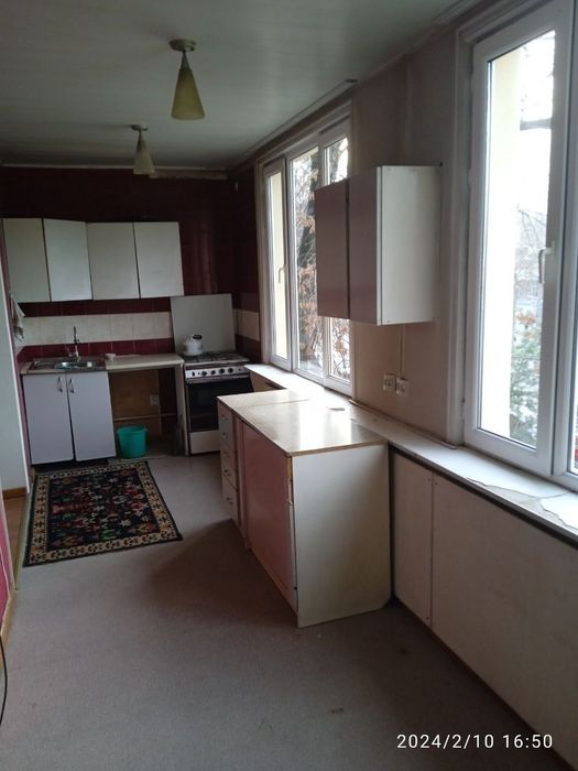 Yunusobod metro Yaqnida arenda Arentr Megaplanet Unversam bozor