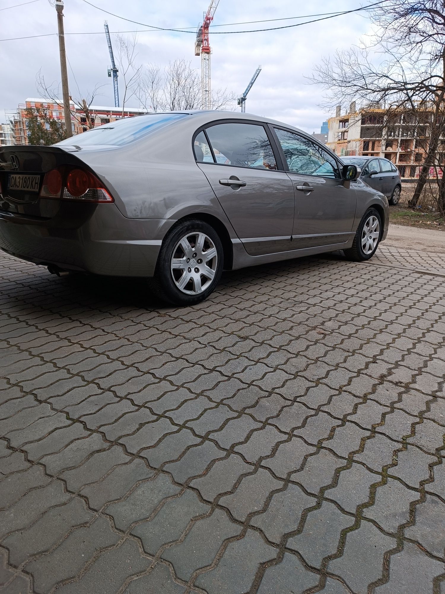 Хонда Сивик 1.8 140к.с