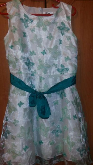 Rochite elegante fetite