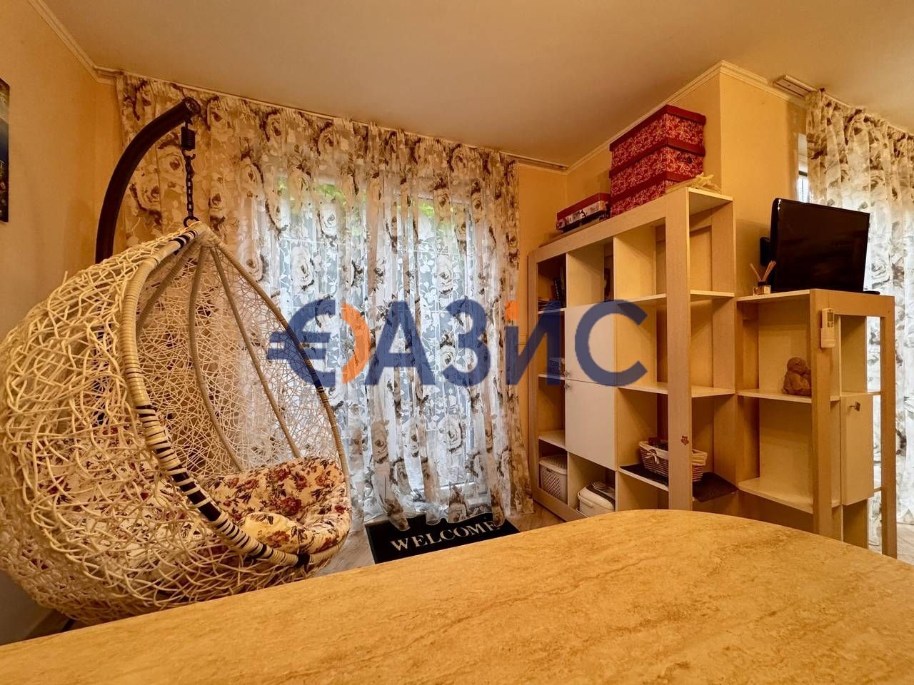 Мезонет с 2 спални в комплекс Венера Палас, 105 кв.м + 15 кв.м двор,
