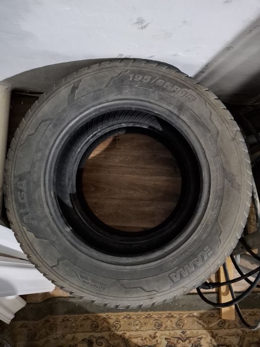 Продам зимний покрышки с диском комплект 195/65/15