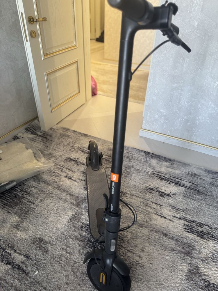 Mi Scooter Essential электронный самокат