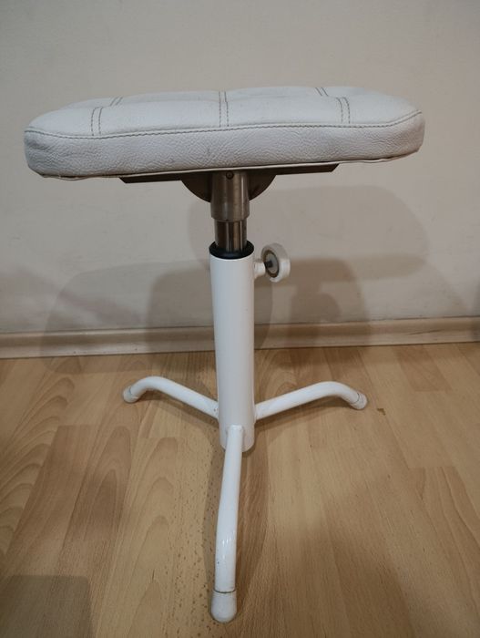 Стойка за педикюр