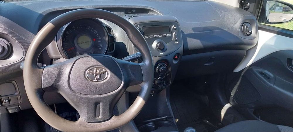 Toyota aygoan 2015