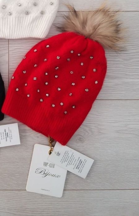 Fesuri Bijoux VDP-CLUB / Disponibil Roșu