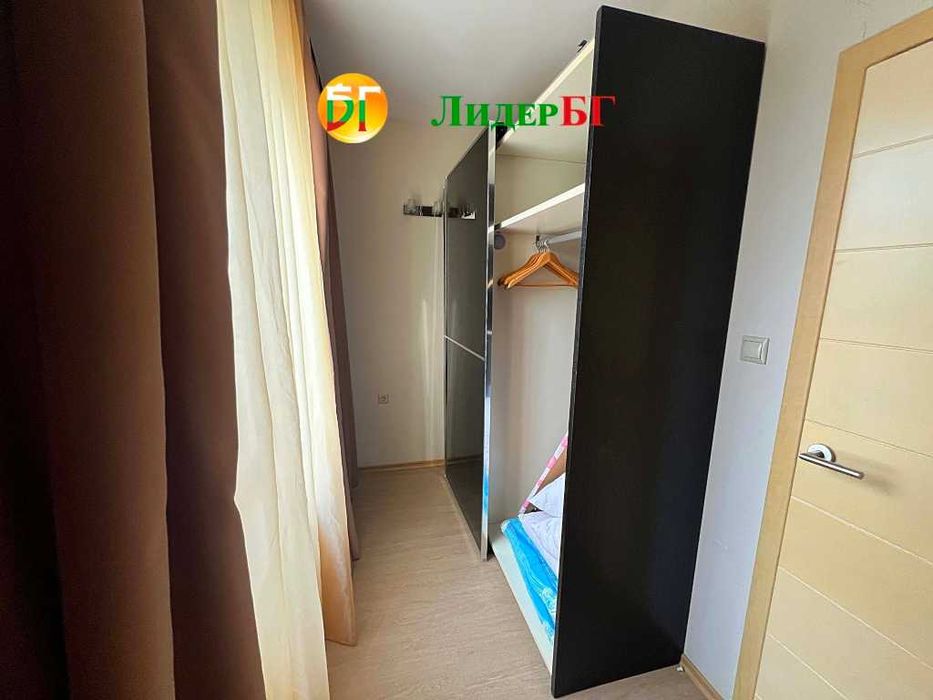 Двустаен апартамент с фронтална гледка морето на първа линия