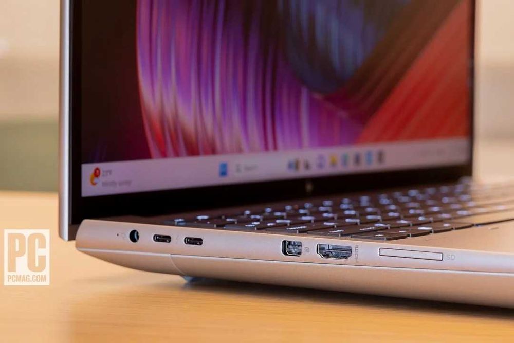 HP ZBook Fury 16 G11 4K 120Hz i9-14900HX 128GB NVIDIA RTX5000 16GB 2TB