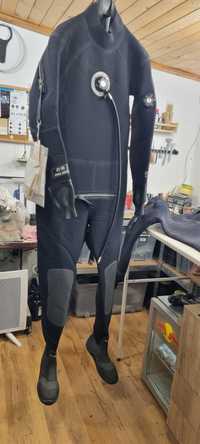 Нов сух водолазен костюм BARE D6 Pro Dry