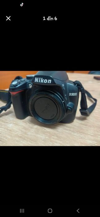 Vand aparat foto Nikon D3000,obiectiv yongnuo 50mm,obiectiv tamron 70-