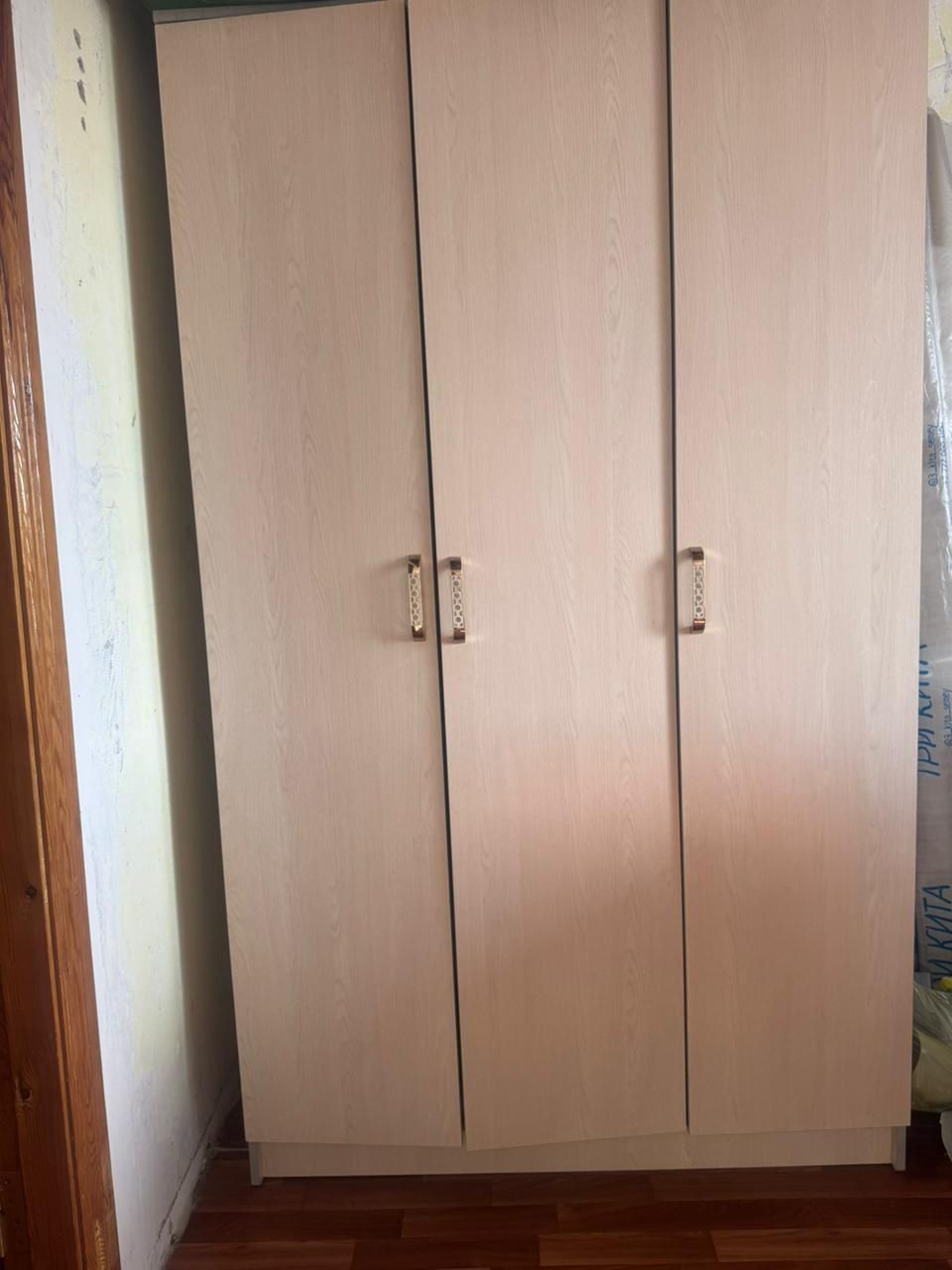 Мебель для прихожей.