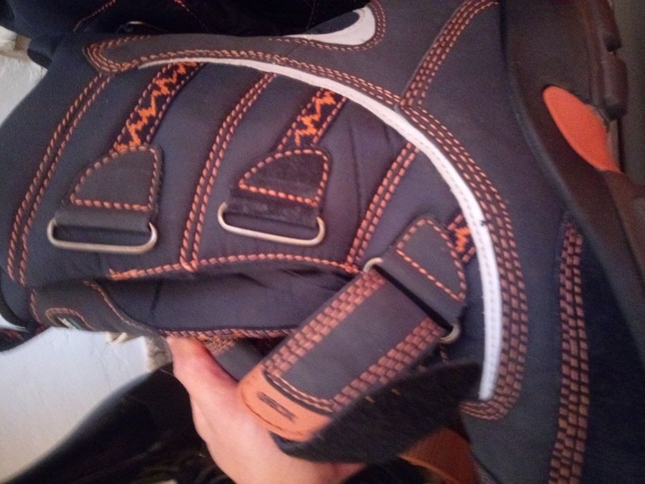 Vând ghete de iarnă Geox