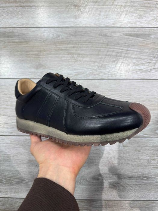 Кроссовки Geweiluo.