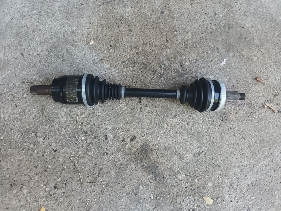 Planetara fata bmw e30 325 ix ursulet