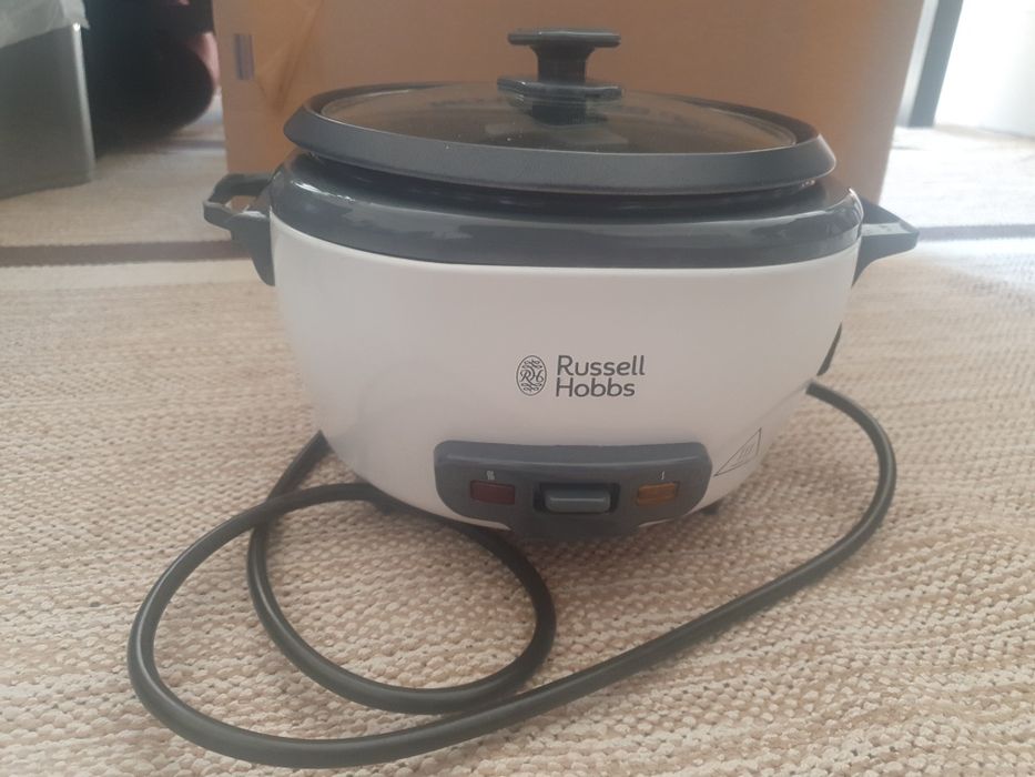Aparat gătit orez / Multicooker / Ricecooker Russell Hobbs