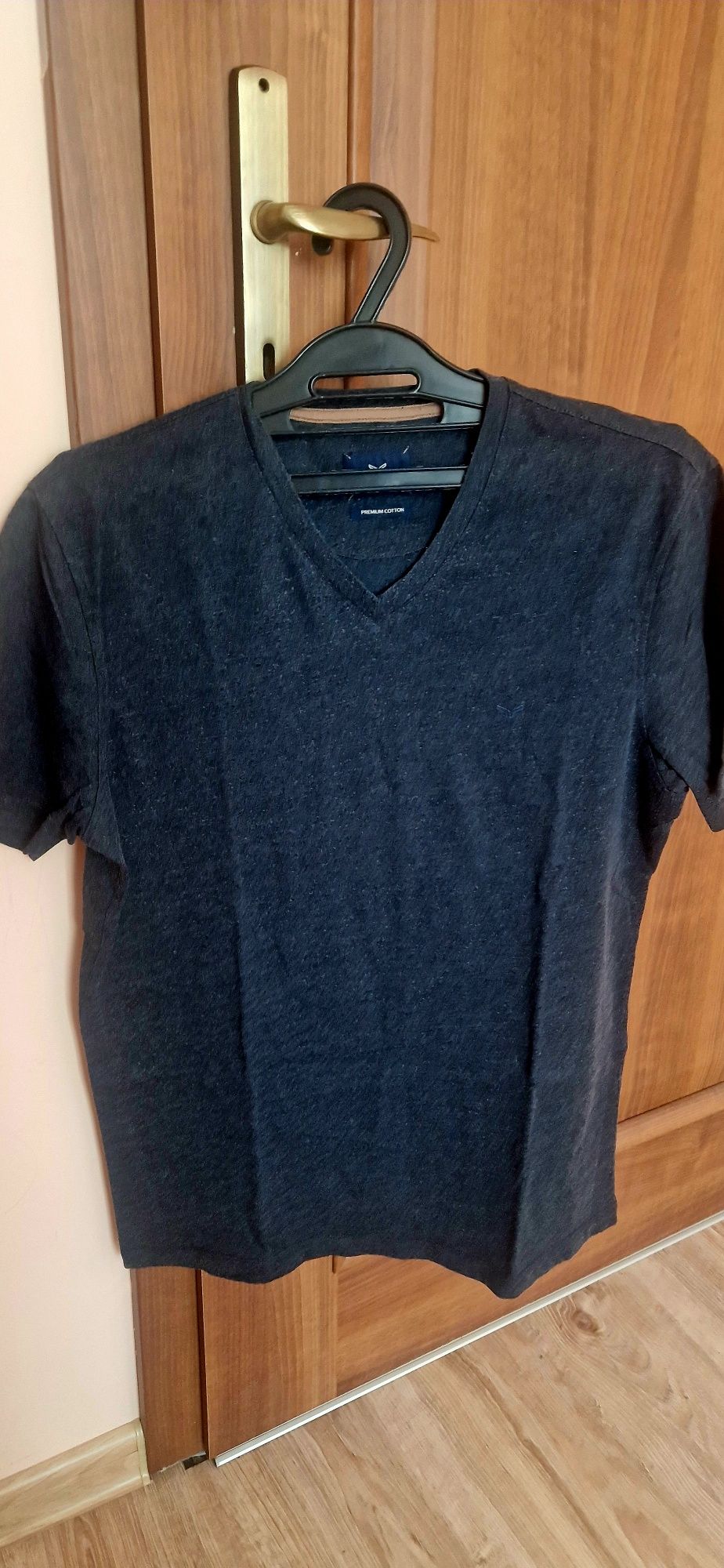 Оригинални мъжки тениски Boss,La coste,Armani,Levi's,Teodilor