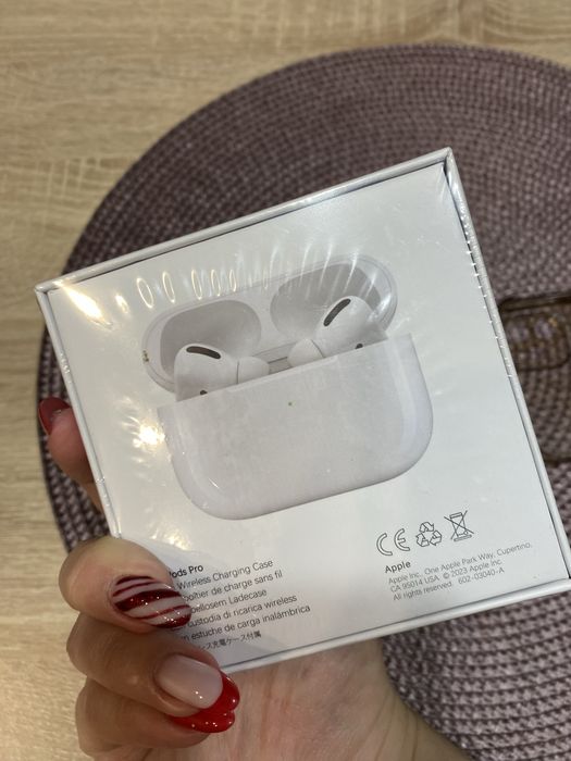 Новые запечатанные наушники Airpods эйрподсы
