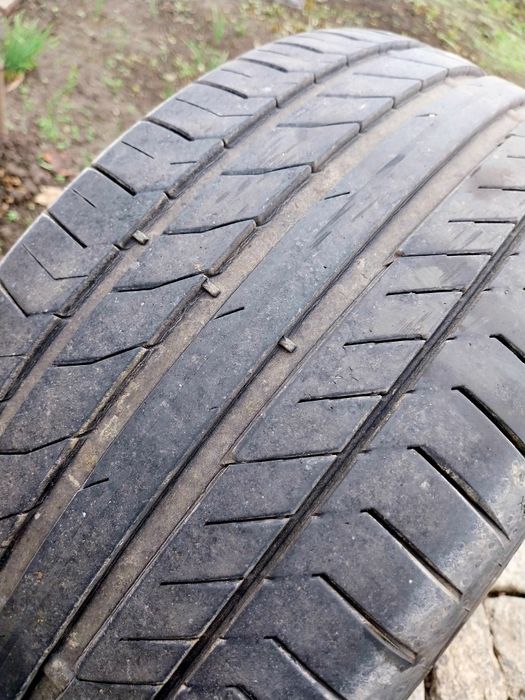 Cauciucuri R18 continental