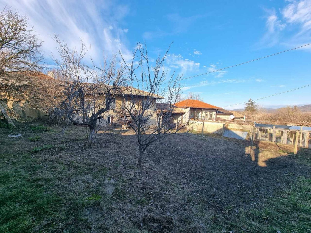 Продава се Къща в с. Ивански, Област Шумен - 941 кв.м за 29 €/кв.м - Снимка #4