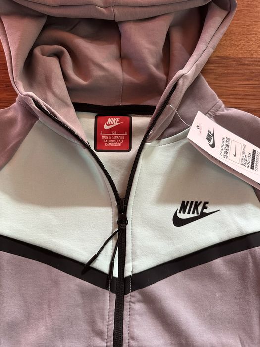 Детски,памучен екип Nike в сиво с мента