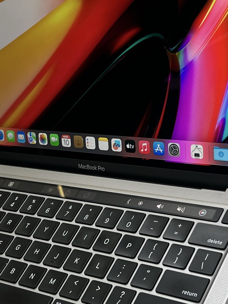 MacBook Pro 2020 | Intel Core i5 | ОЗУ 8Gb | SSD 256Gb