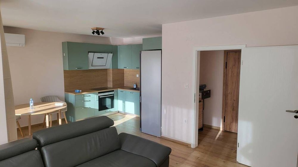 Двустаен апартамент в района на Коматевски възел