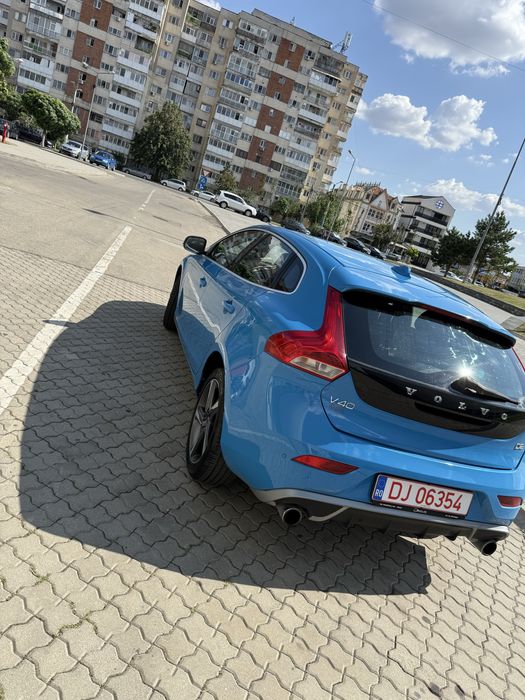Volvo v40 D2 ,2.0d 2016