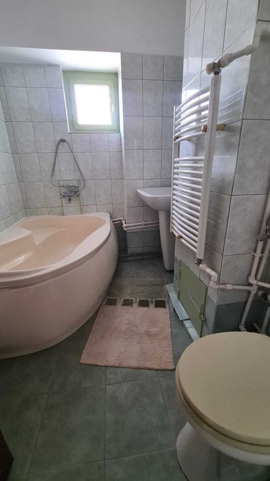 Vand apartament 4 camere Rondu Vechi DECOMANDAT etaj intermediar